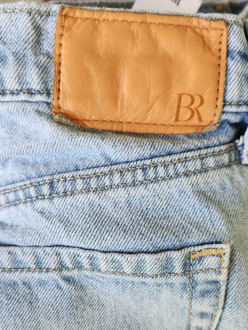 ❤️ BANANA REPUBLIC HIGH RISE RELAXED BOOTCUT JEANS, 2S (26 SHORT